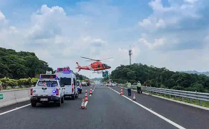 阿鲁科尔沁旗高速公路汽车救援案例